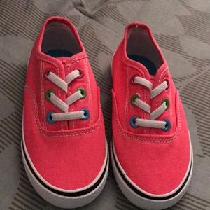 Joe Boxer Toddler size 10 sneaker hot Pink